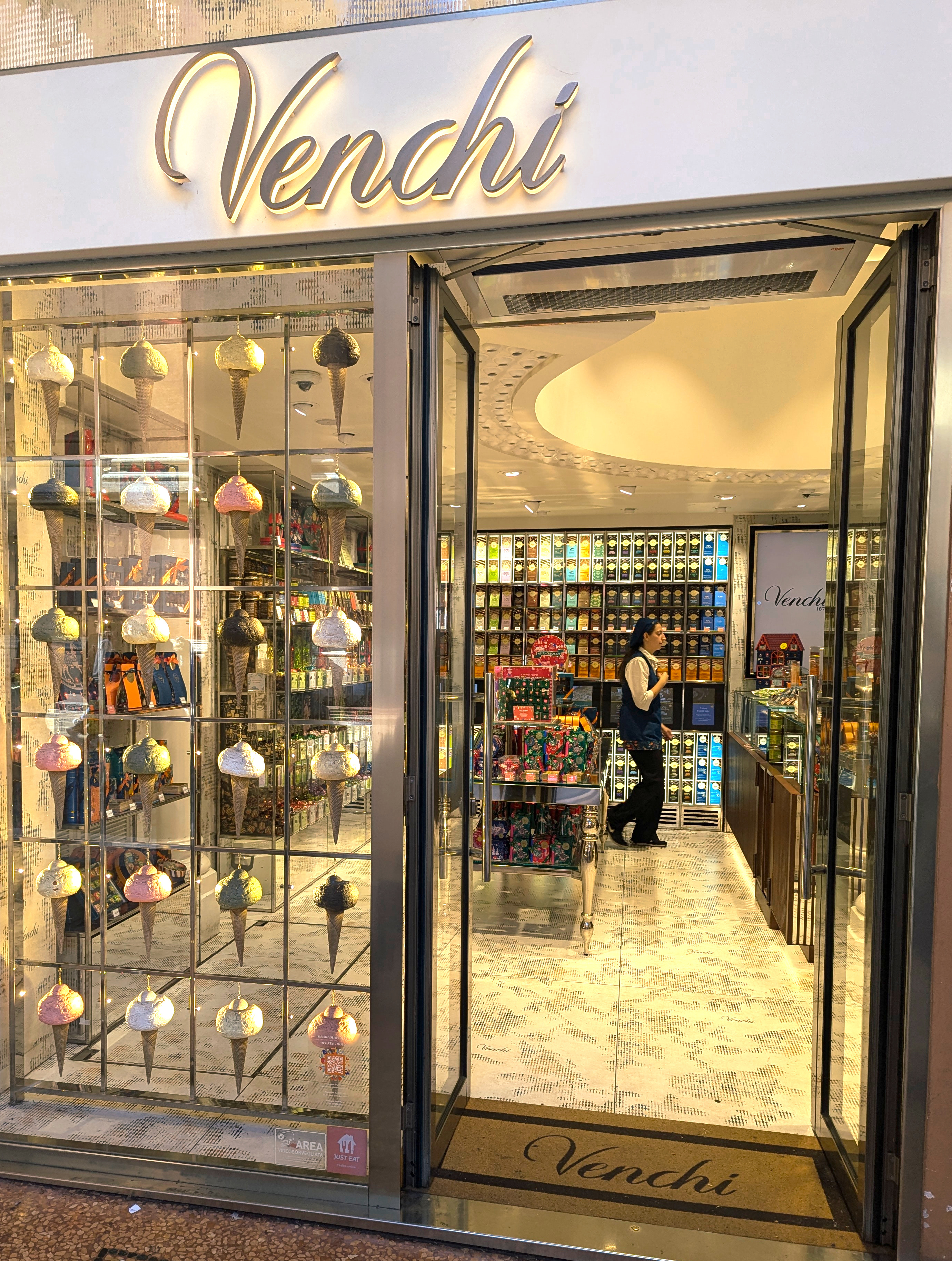 venchi chocolates Italy