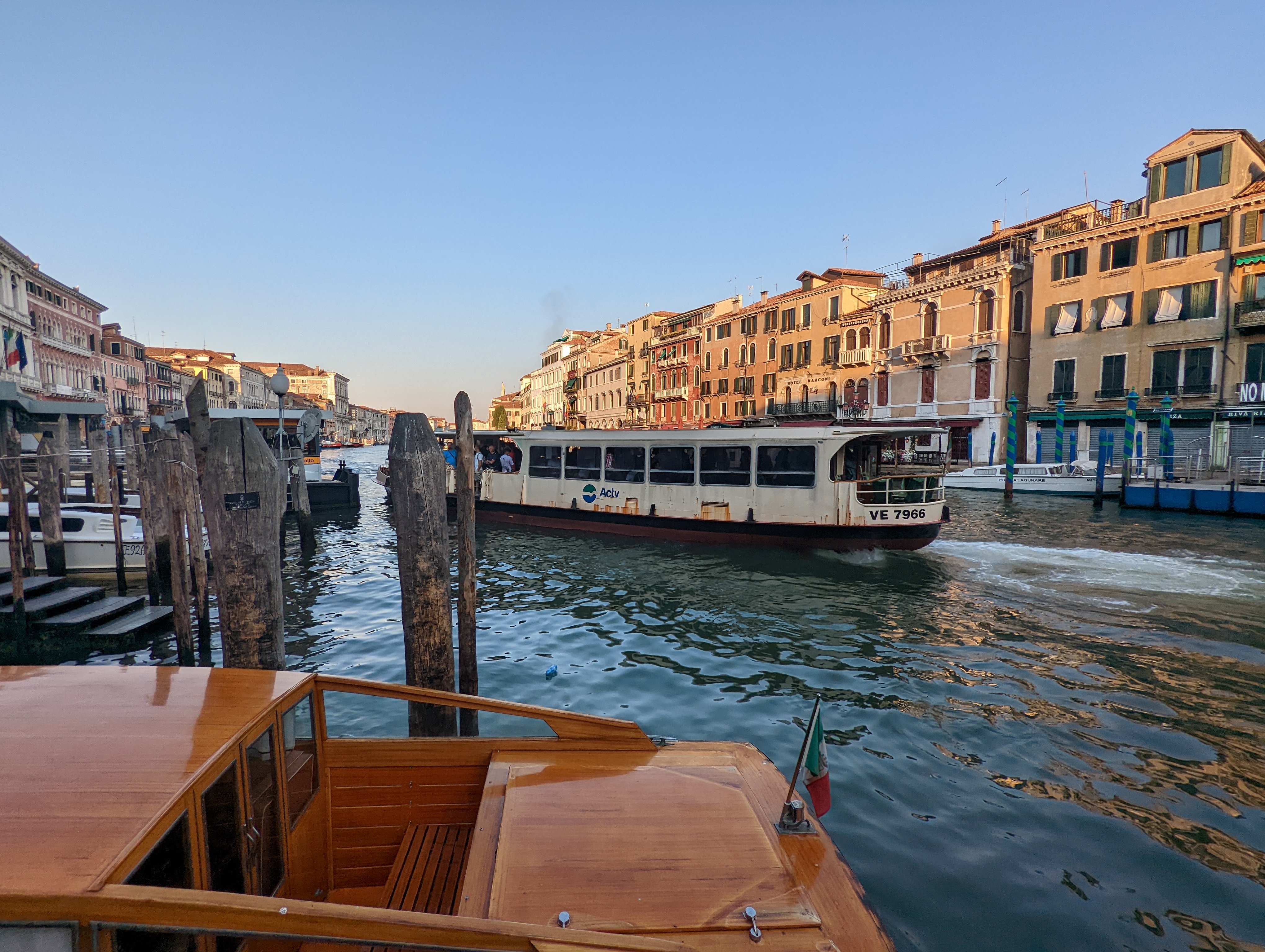 actv-vaporetto-venice