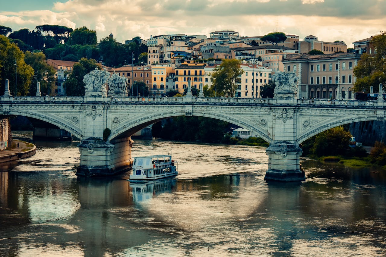 river-boat-rome