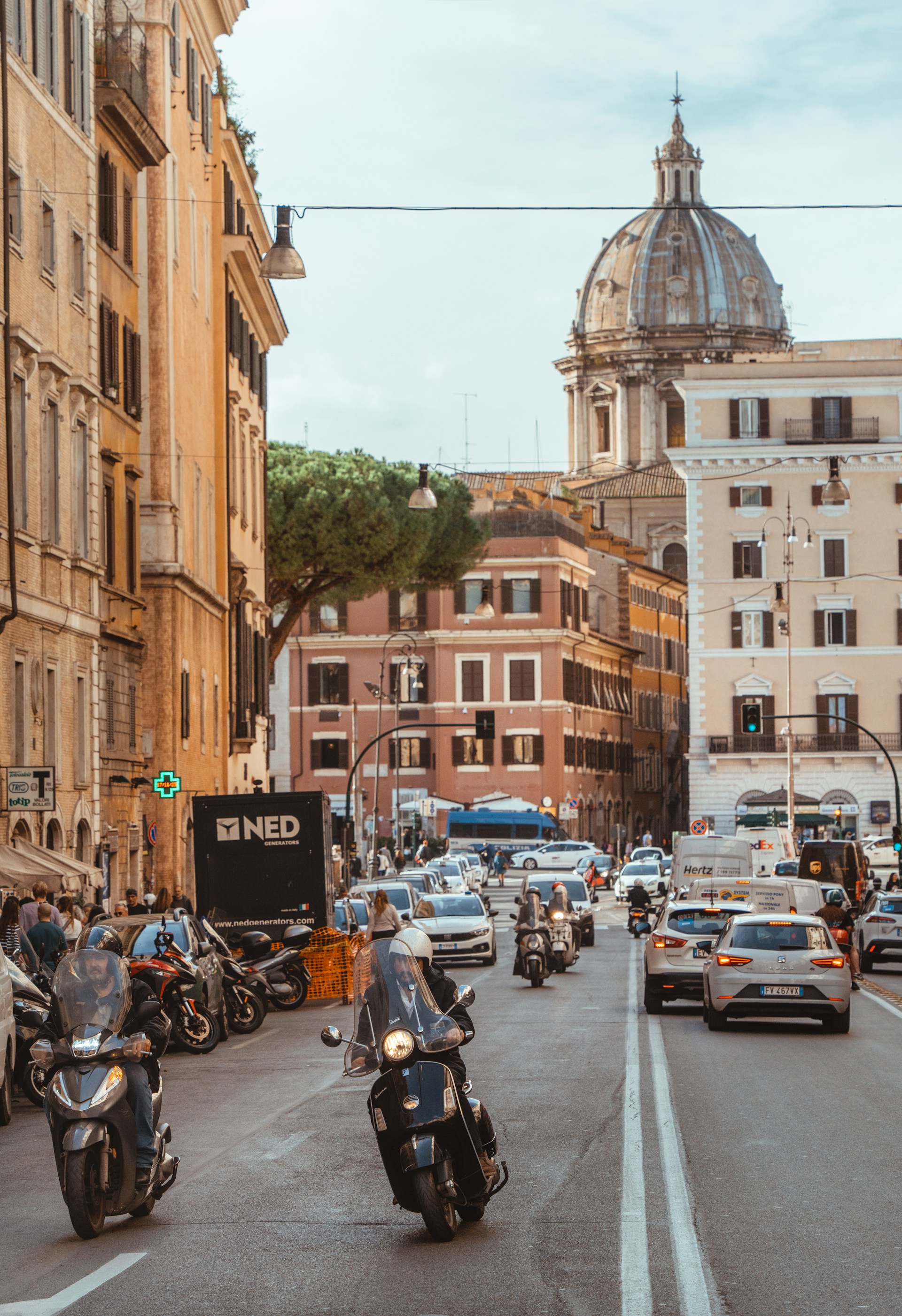 motorino-italy-city